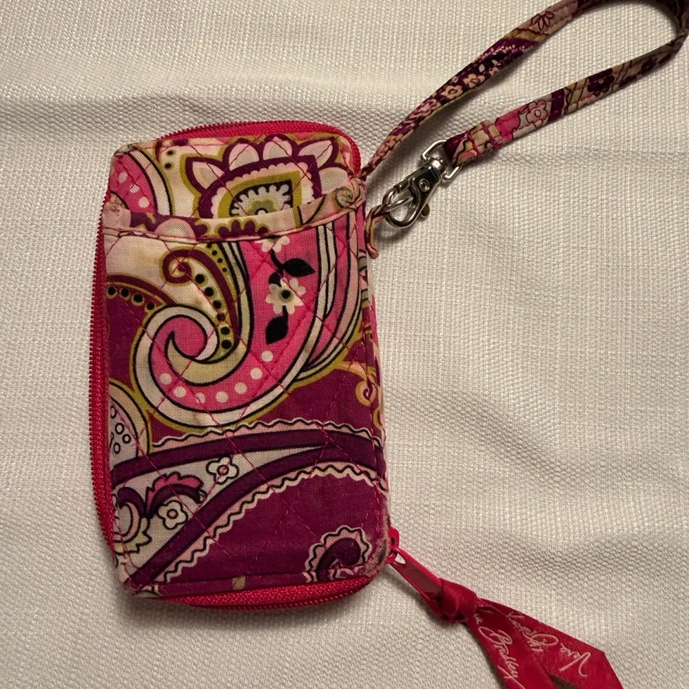 Vera Bradley Pink Floral Paisley Quilted Zip Wallet - Picture 3 of 9